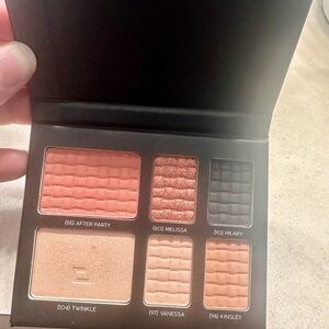 Eyeshadow Palette by [Douccc] - Peach, Coral, Black Shades